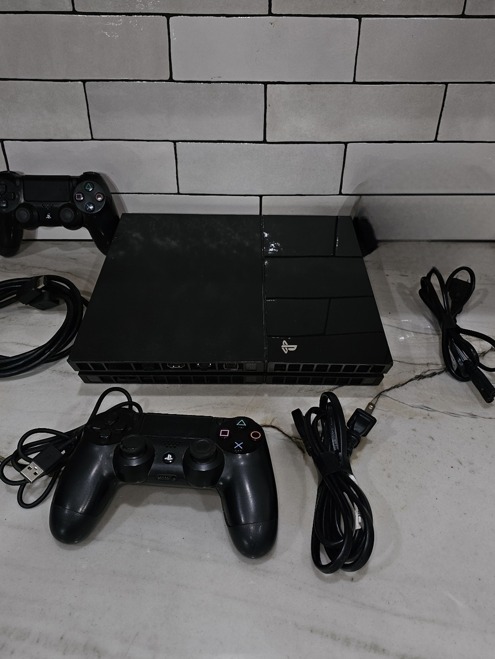 Sony PlayStation 4 Black 500GB Home Console Set Works Manual Eject Sometimes.